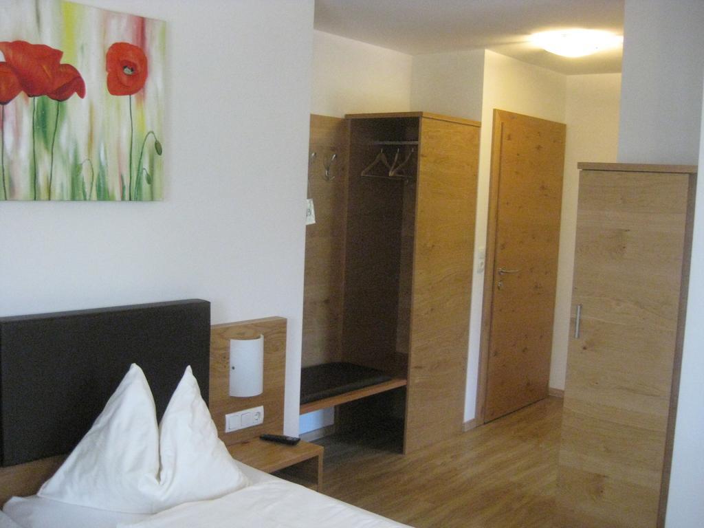 Gasthof Muhr Wirt Z'Bierbaum Hotel Gampern Bilik gambar